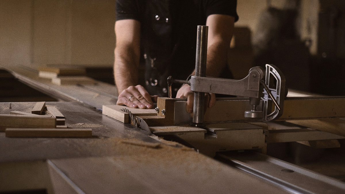 The poetry of gesture. The touch of the handmade to enhance the material.